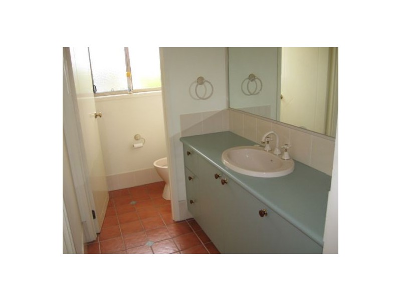 Mount Ommaney QLD 4074