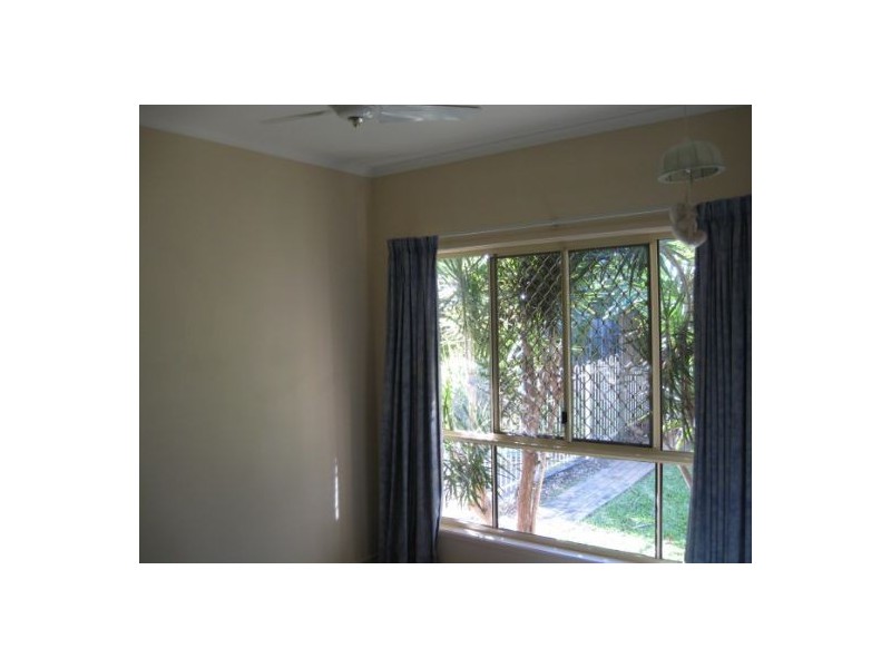 5  Cringle Place, Mount Ommaney QLD 4074