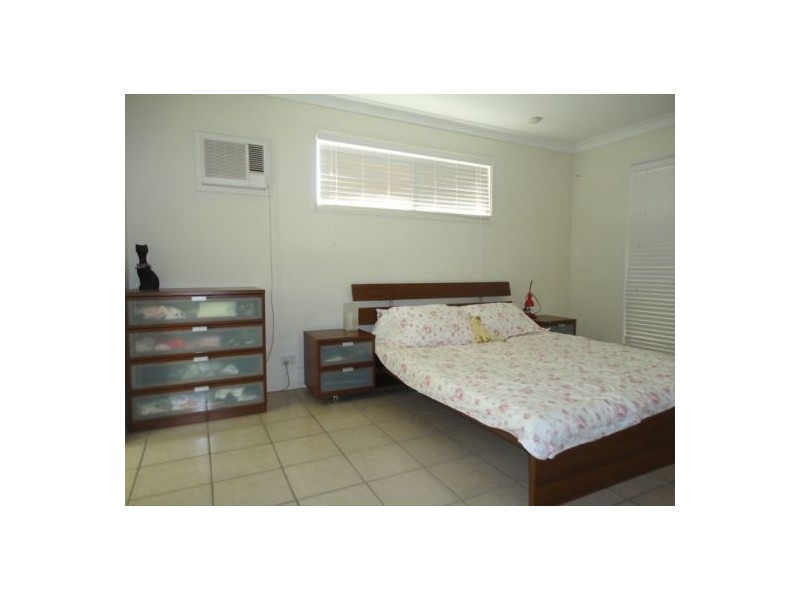 Sinnamon Park QLD 4073