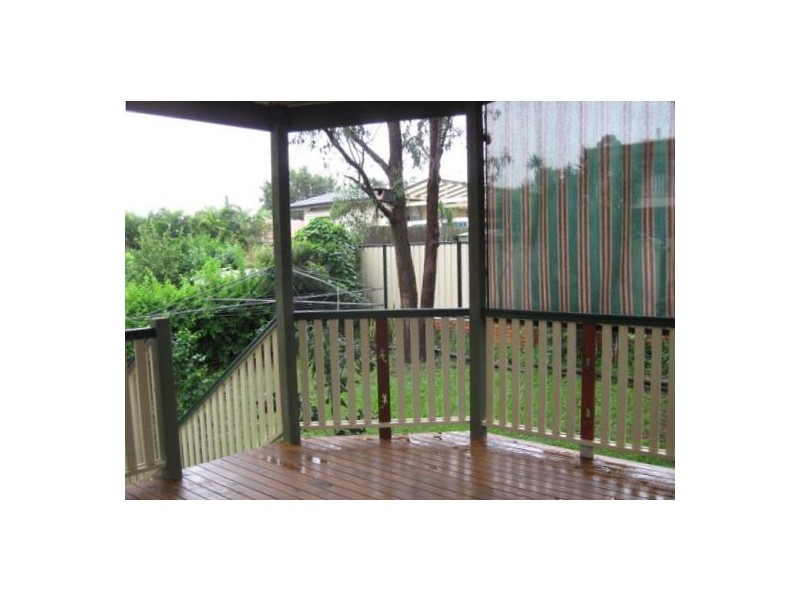 23 Guide Street, Jamboree Heights QLD 4074