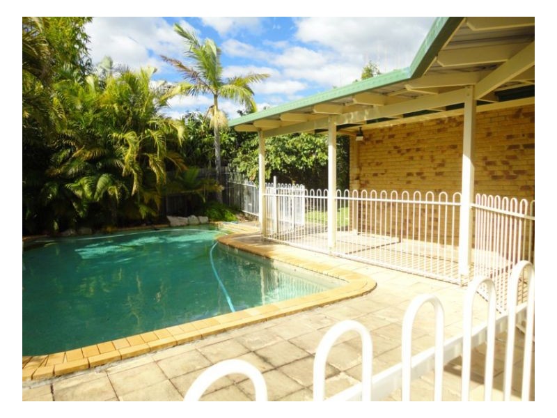 Mount Ommaney QLD 4074