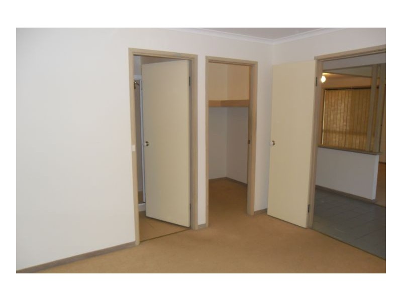 Sinnamon Park QLD 4073