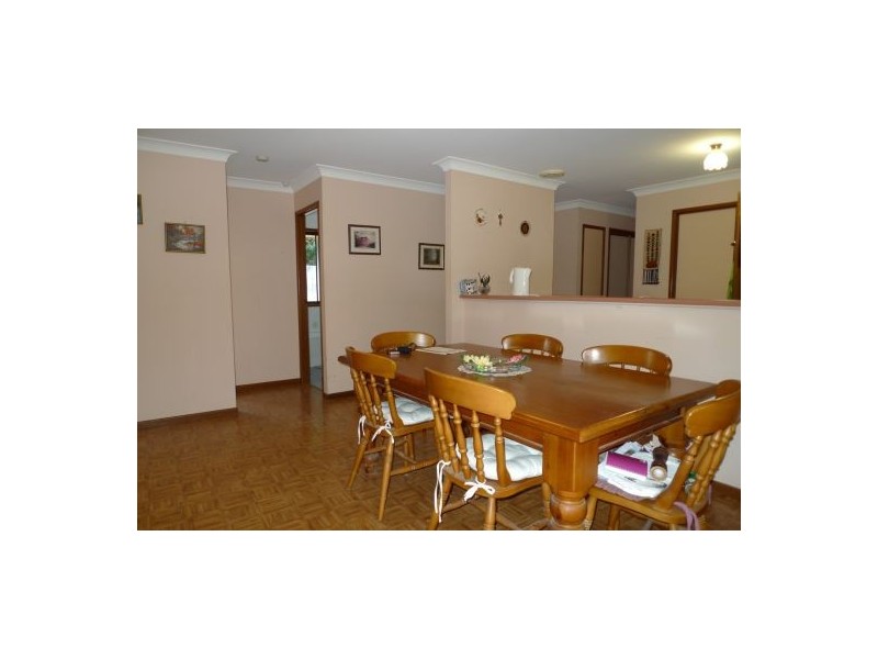 403 Sumners Road, Riverhills QLD 4074