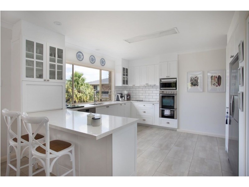 Mount Ommaney QLD 4074