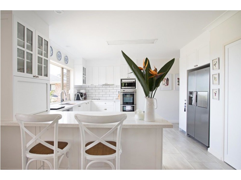 Mount Ommaney QLD 4074