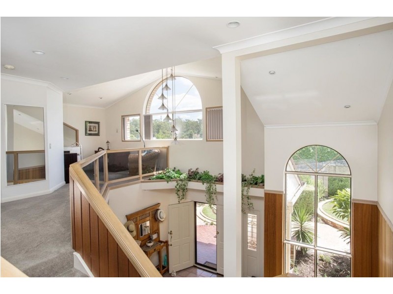 Mount Ommaney QLD 4074