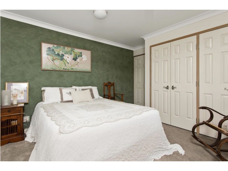 Mount Ommaney QLD 4074