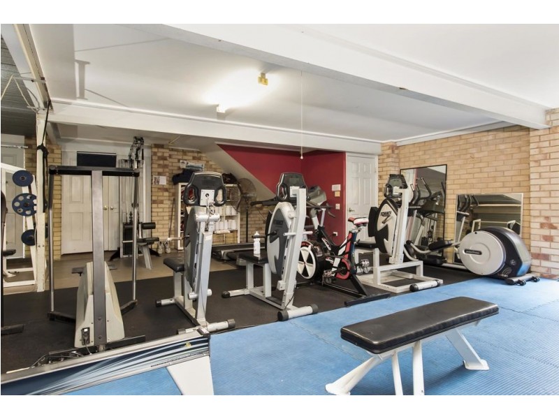 Mount Ommaney QLD 4074