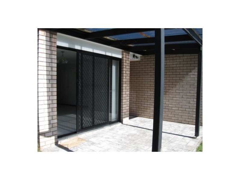 3 Wandi Close, Riverhills QLD 4074