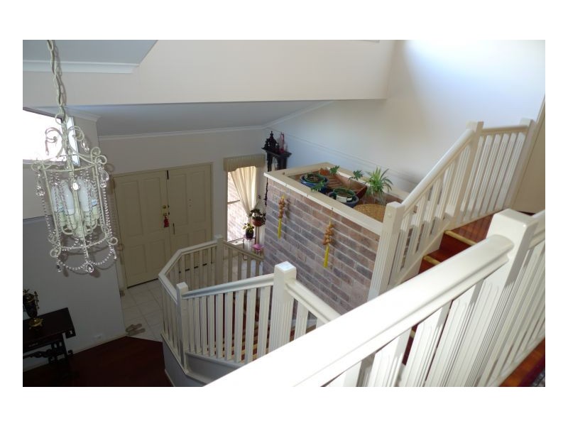 Mount Ommaney QLD 4074