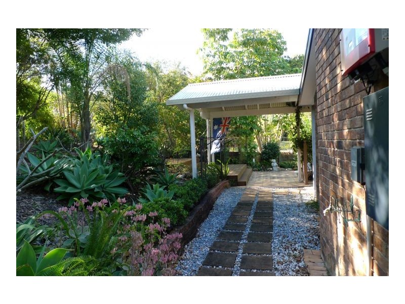 Mount Ommaney QLD 4074