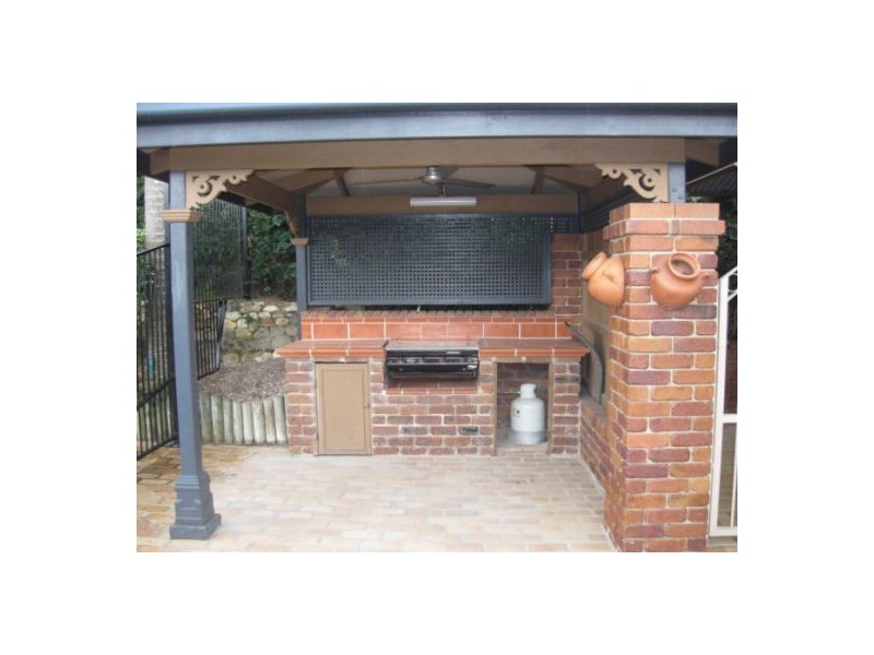 103 Arrabri Avenue, Mount Ommaney QLD 4074