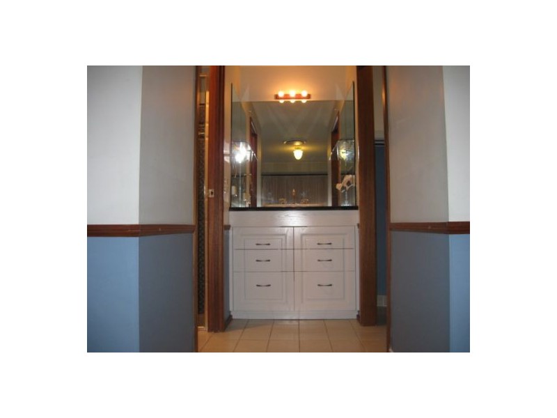 103 Arrabri Avenue, Mount Ommaney QLD 4074