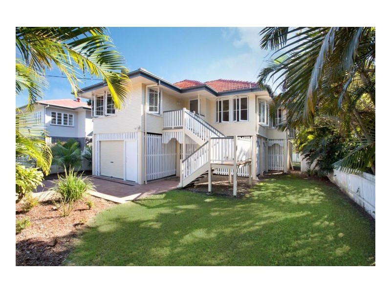 Oxley QLD 4075
