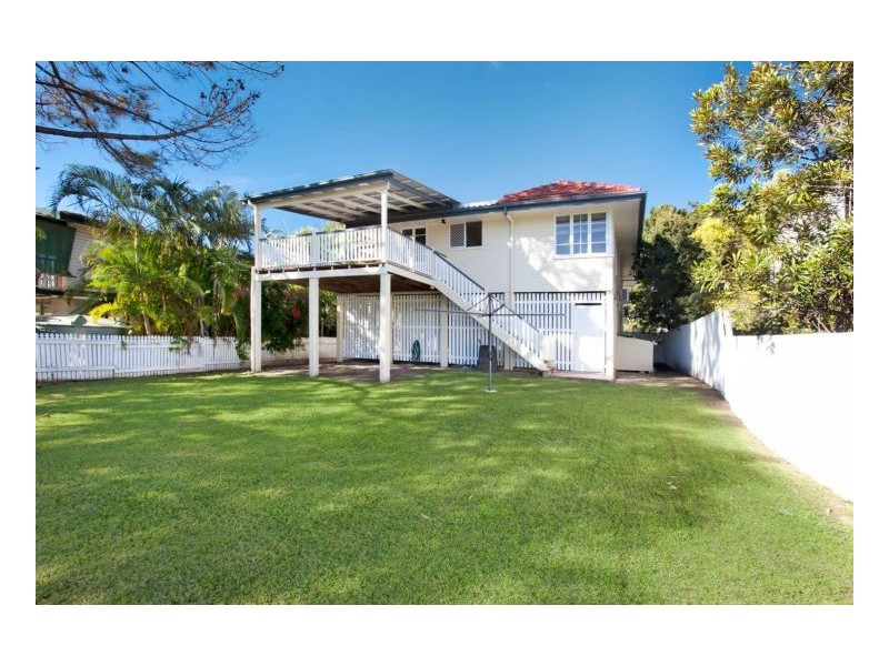 Oxley QLD 4075