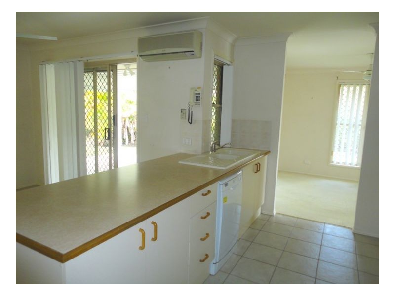 Seventeen Mile Rocks QLD 4073