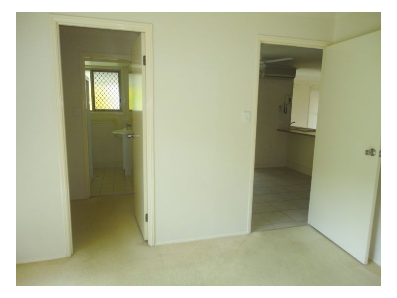 Seventeen Mile Rocks QLD 4073