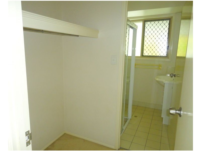 Seventeen Mile Rocks QLD 4073