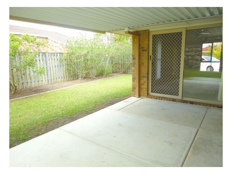 Seventeen Mile Rocks QLD 4073