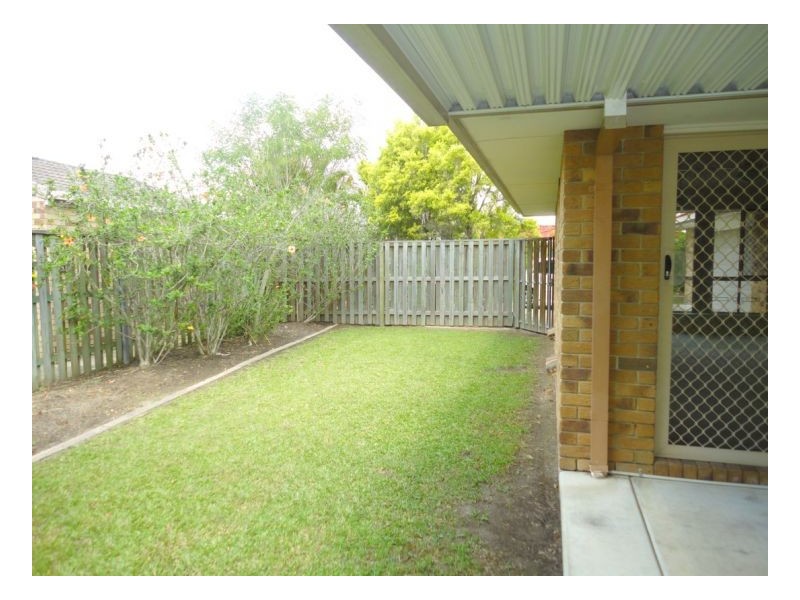 Seventeen Mile Rocks QLD 4073