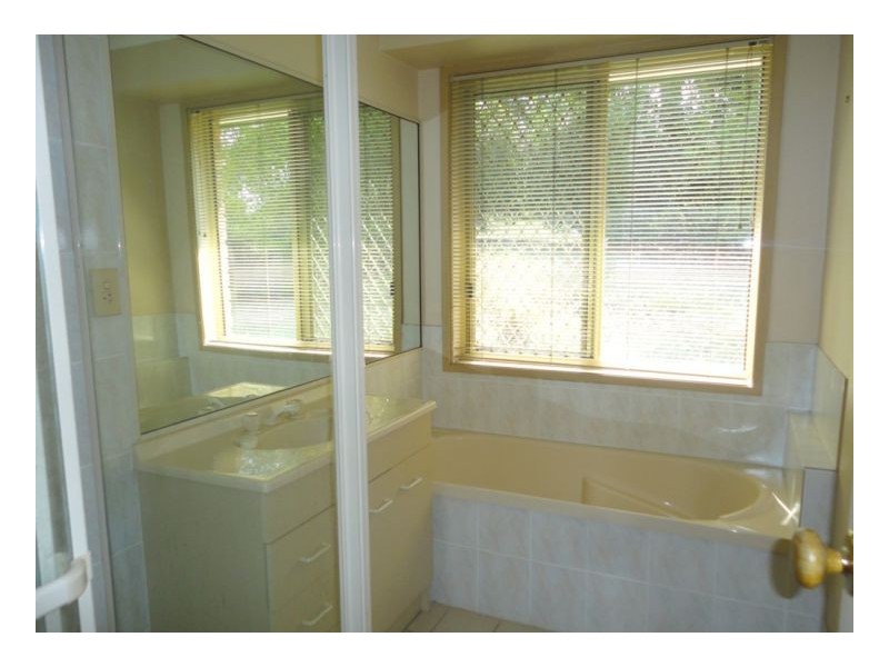 Sinnamon Park QLD 4073