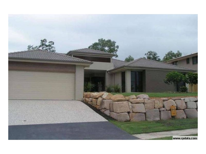 21 Highland Drive, Seventeen Mile Rocks QLD 4073