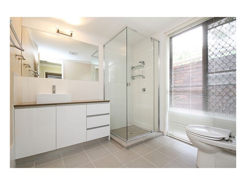 Mount Ommaney QLD 4074