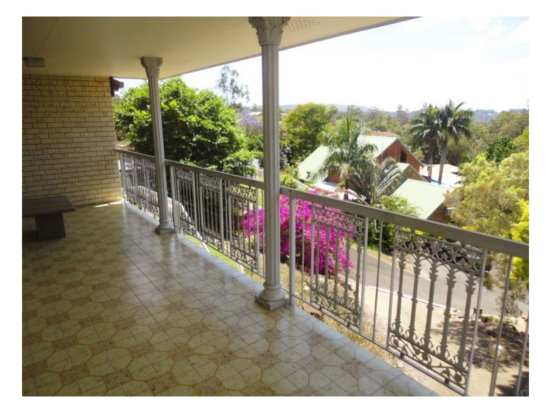 Mount Ommaney QLD 4074