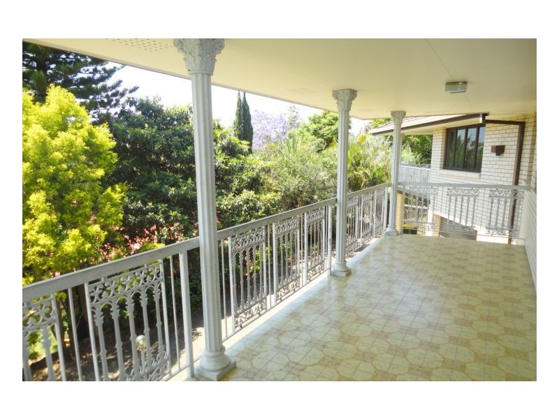 Mount Ommaney QLD 4074