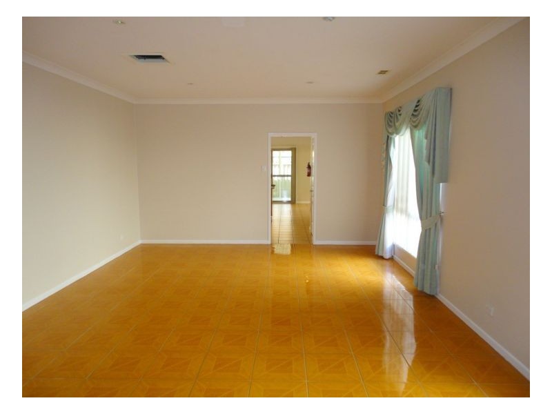 Sinnamon Park QLD 4073