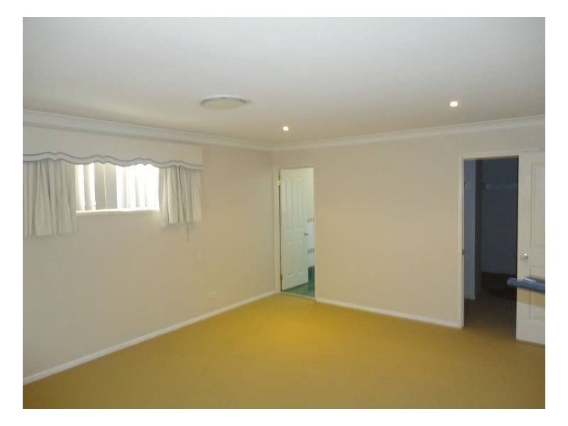 Sinnamon Park QLD 4073