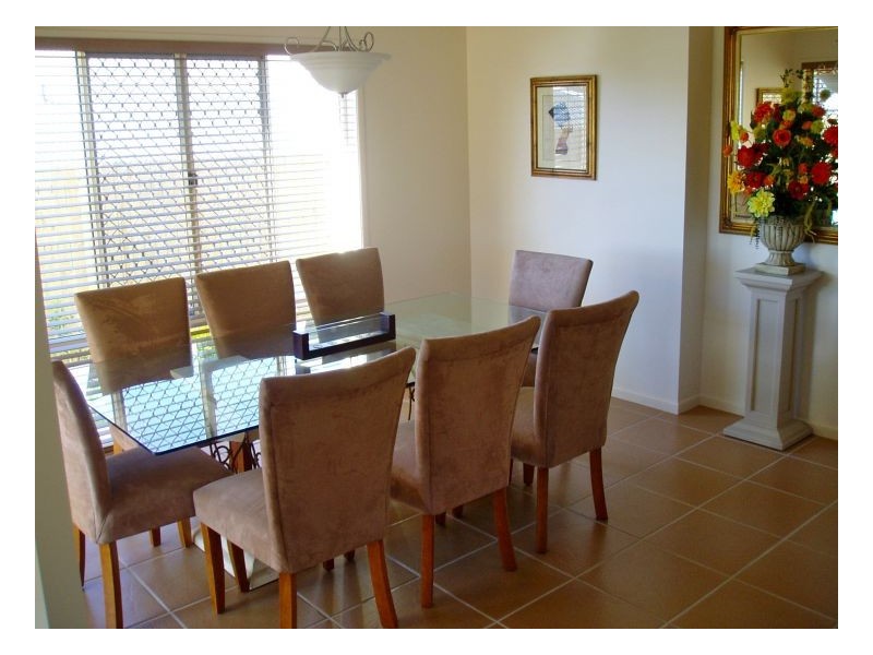 Sinnamon Park QLD 4073