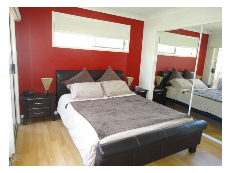 Seventeen Mile Rocks QLD 4073