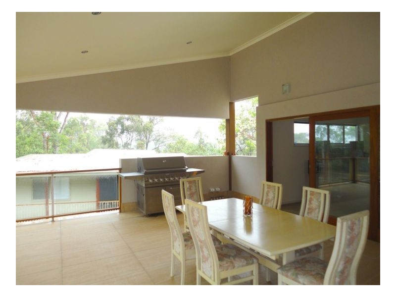 Seventeen Mile Rocks QLD 4073