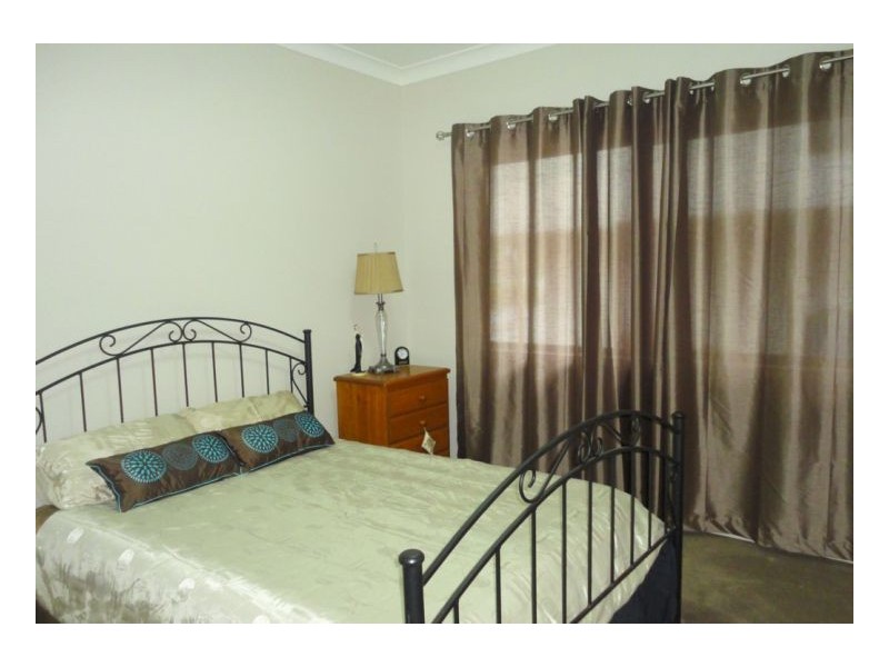 Seventeen Mile Rocks QLD 4073