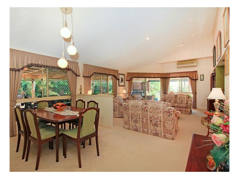 Sinnamon Park QLD 4073