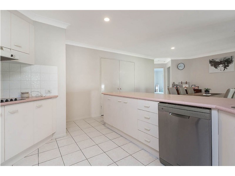 17 SETTLERS CIRCUIT, Forest Lake QLD 4078