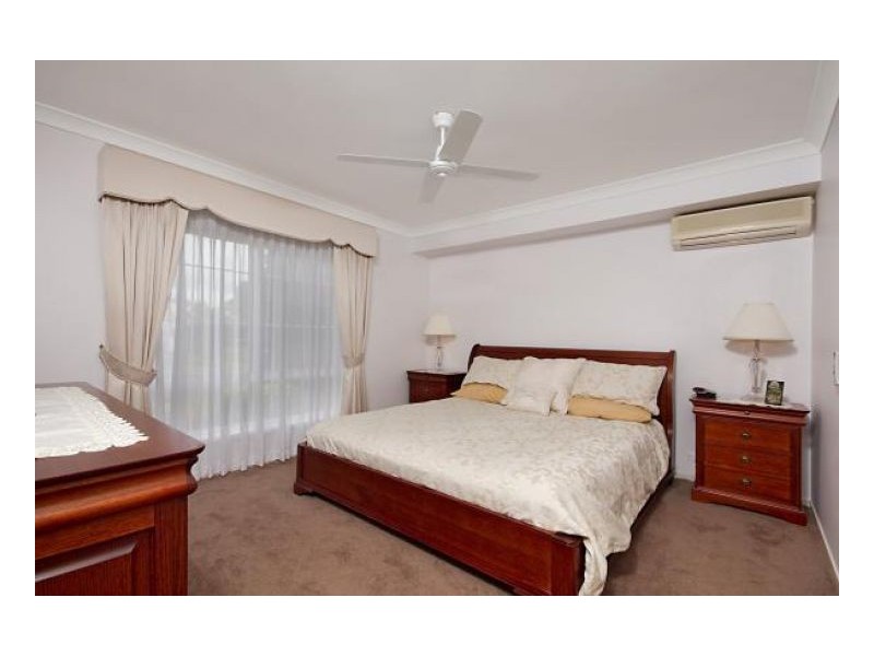 Sinnamon Park QLD 4073