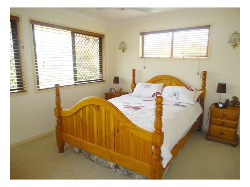 Jindalee QLD 4074