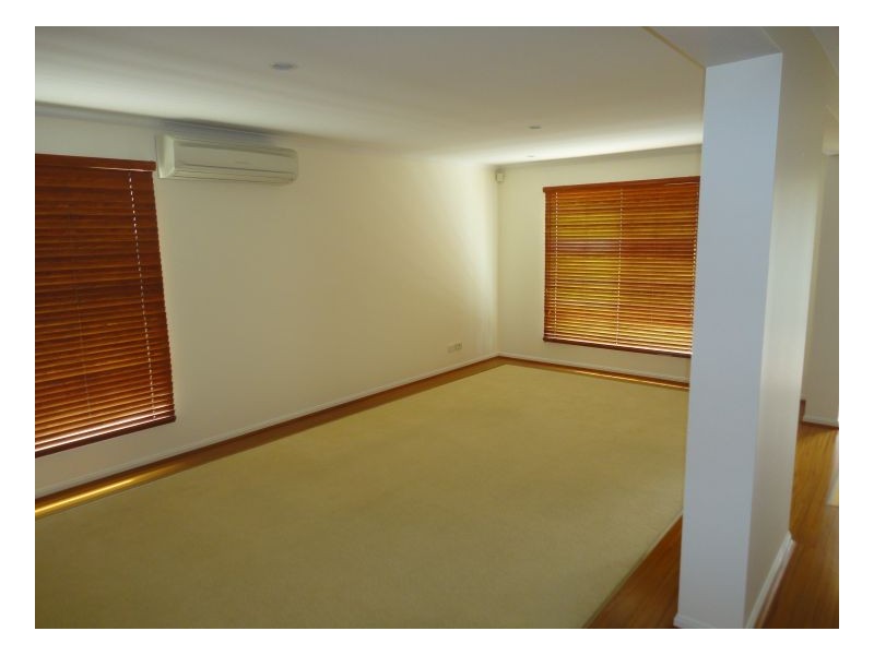 Sinnamon Park QLD 4073