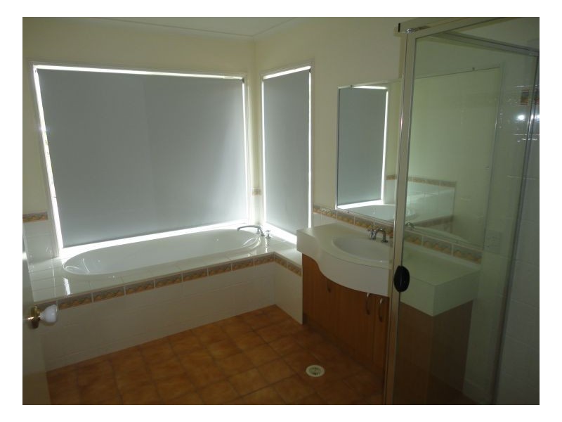 Sinnamon Park QLD 4073