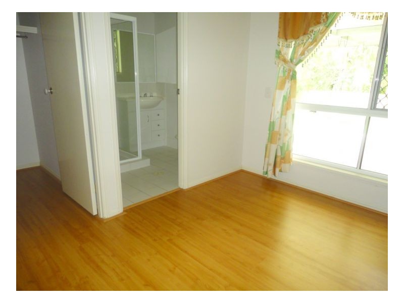 Seventeen Mile Rocks QLD 4073