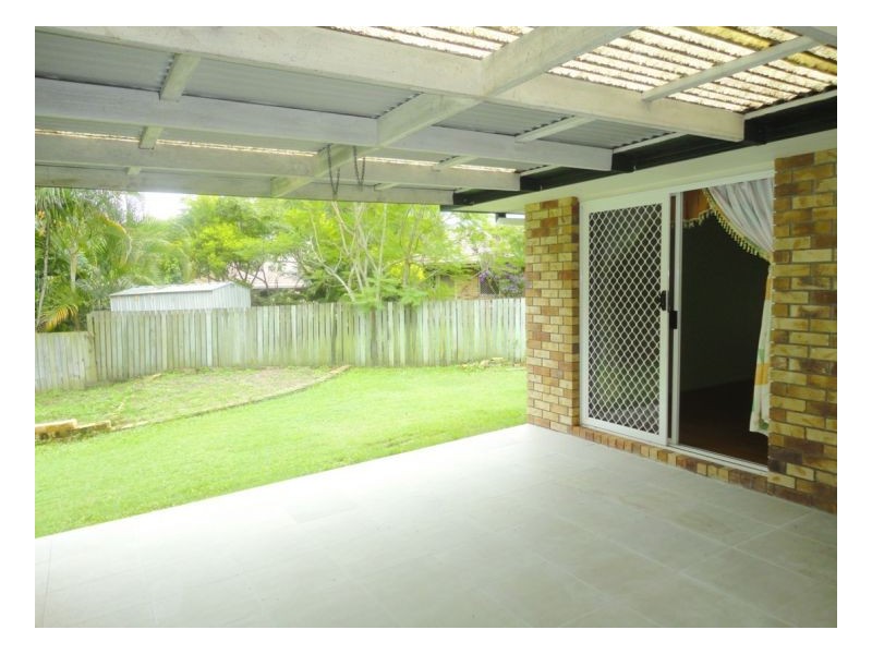 Seventeen Mile Rocks QLD 4073