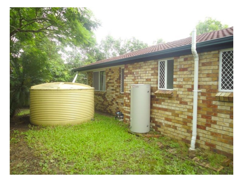 Seventeen Mile Rocks QLD 4073