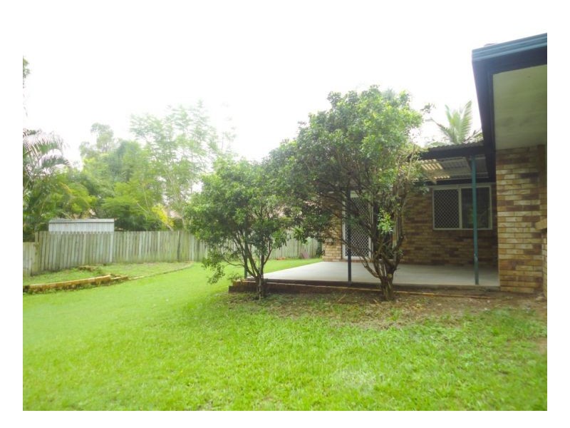 Seventeen Mile Rocks QLD 4073