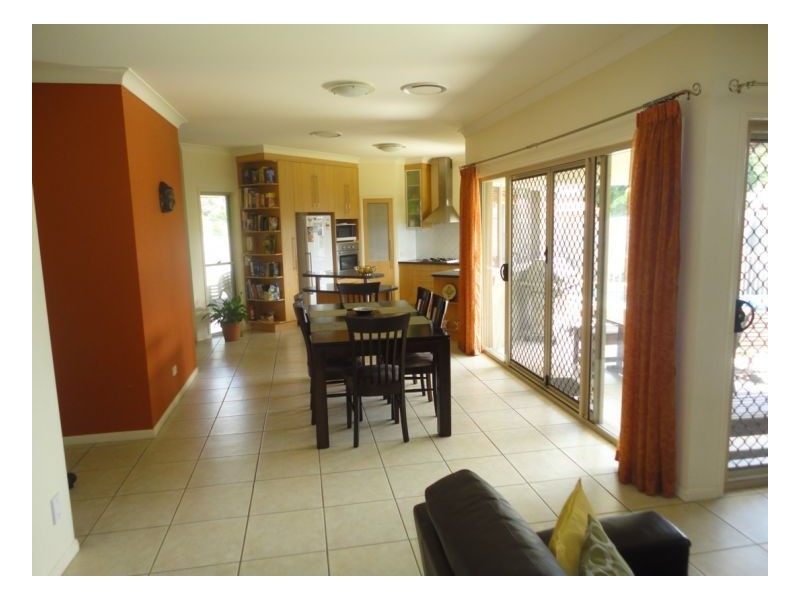 Sinnamon Park QLD 4073