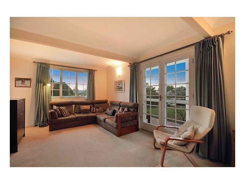 Mount Ommaney QLD 4074