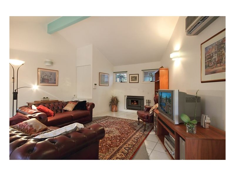 Mount Ommaney QLD 4074