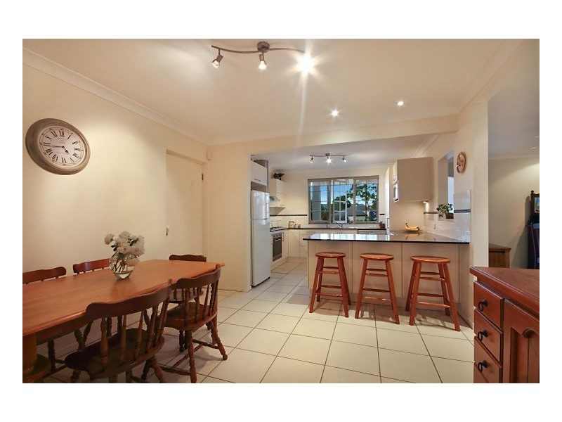 Mount Ommaney QLD 4074