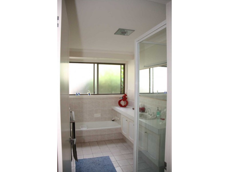 262 Horizon Dv, Westlake QLD 4074